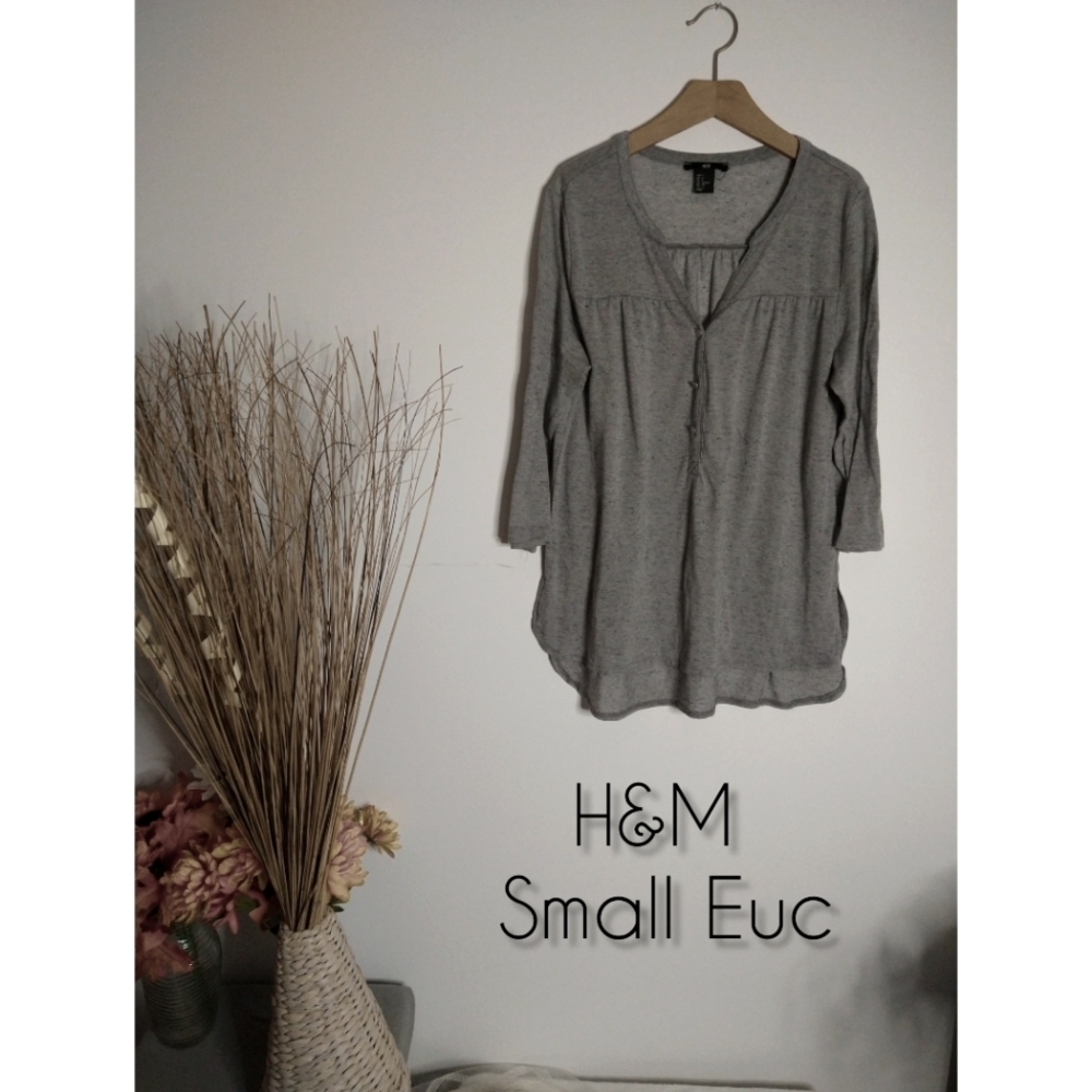 H&M Gray Small Comfy Cozy Top